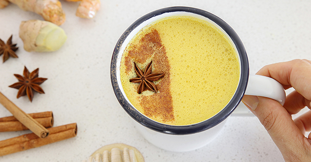Active8me 11 Rejuvenating Foods for Stunning Youthful Skin Cinnamon and turmeric milk