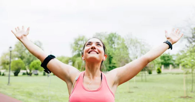 active8me 8 daily habits for fitness plan success girl enjoying morning jog